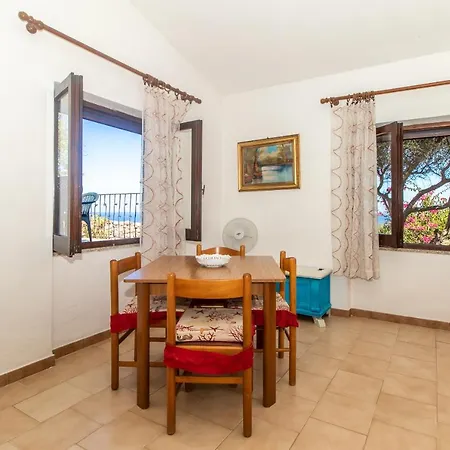 Semesterbostad Agnese Isola Rossa (Sassari)