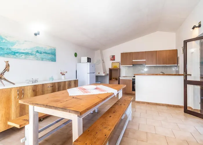 Semesterbostad Agnese Isola Rossa (Sassari)